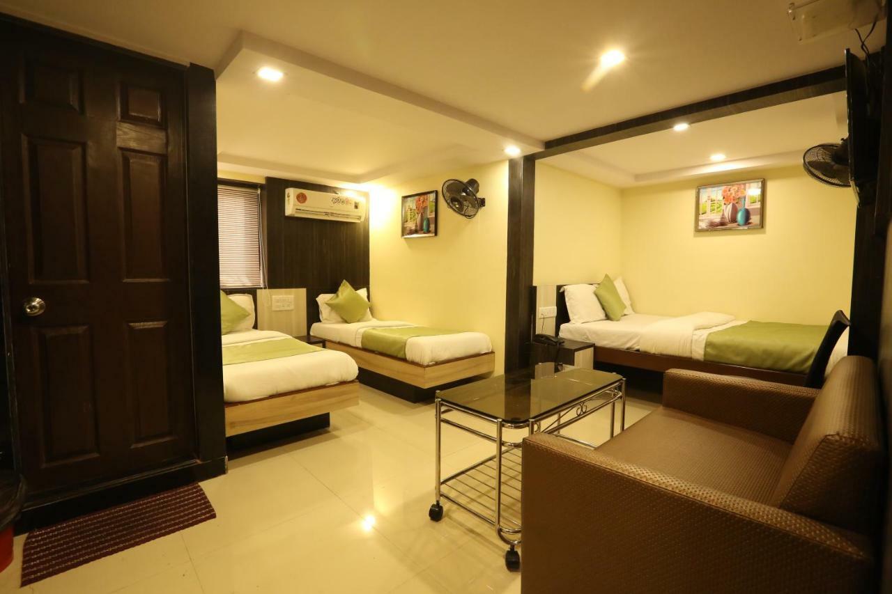 Hotel Happyland Bombay Extérieur photo