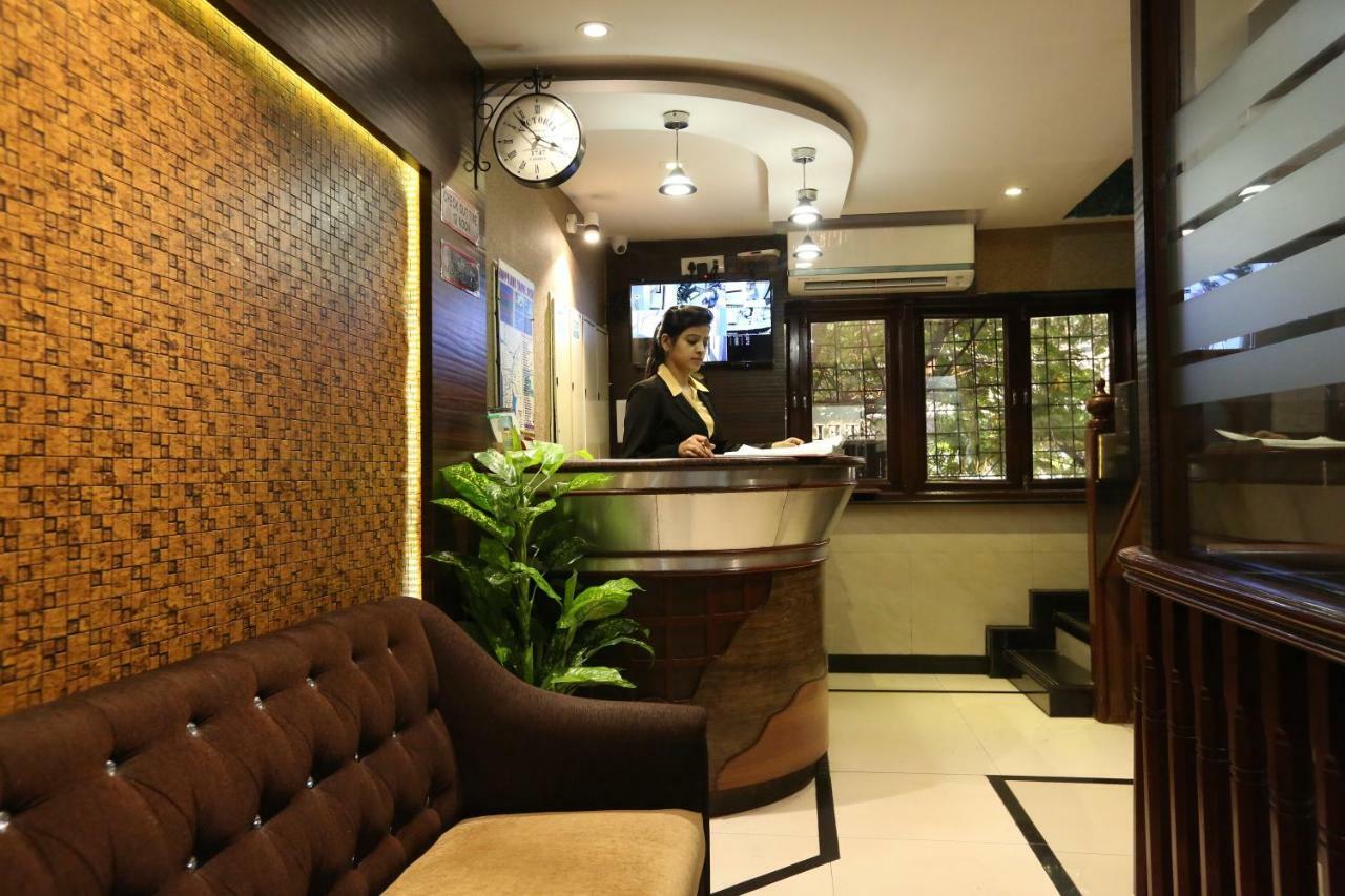 Hotel Happyland Bombay Extérieur photo