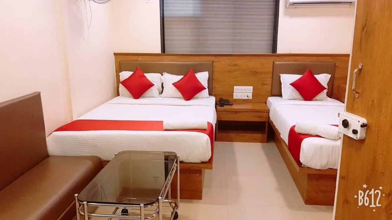 Hotel Happyland Bombay Extérieur photo