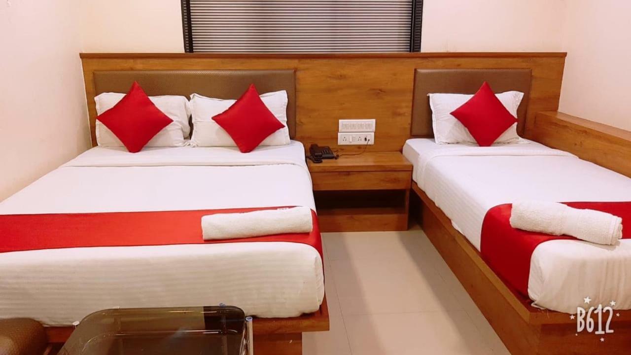 Hotel Happyland Bombay Extérieur photo