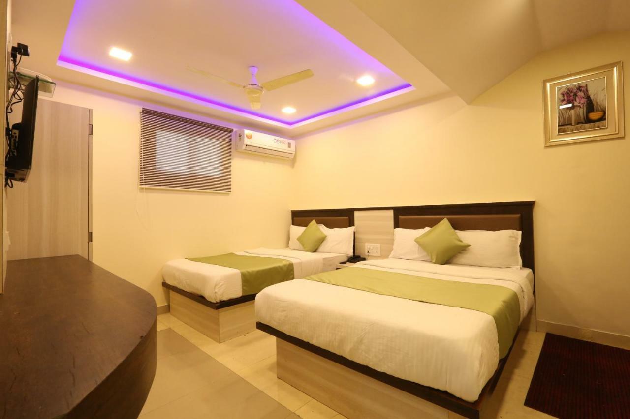Hotel Happyland Bombay Extérieur photo