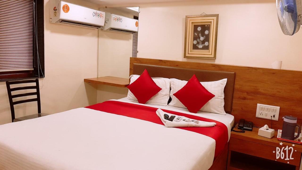 Hotel Happyland Bombay Extérieur photo