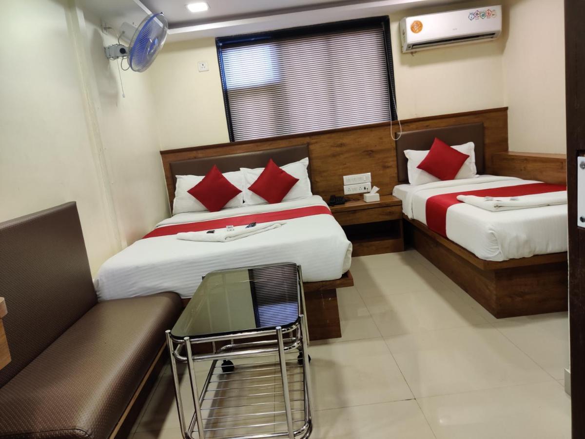Hotel Happyland Bombay Extérieur photo