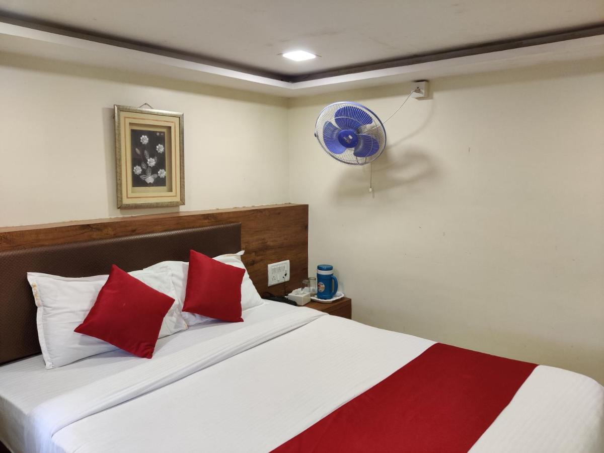 Hotel Happyland Bombay Extérieur photo