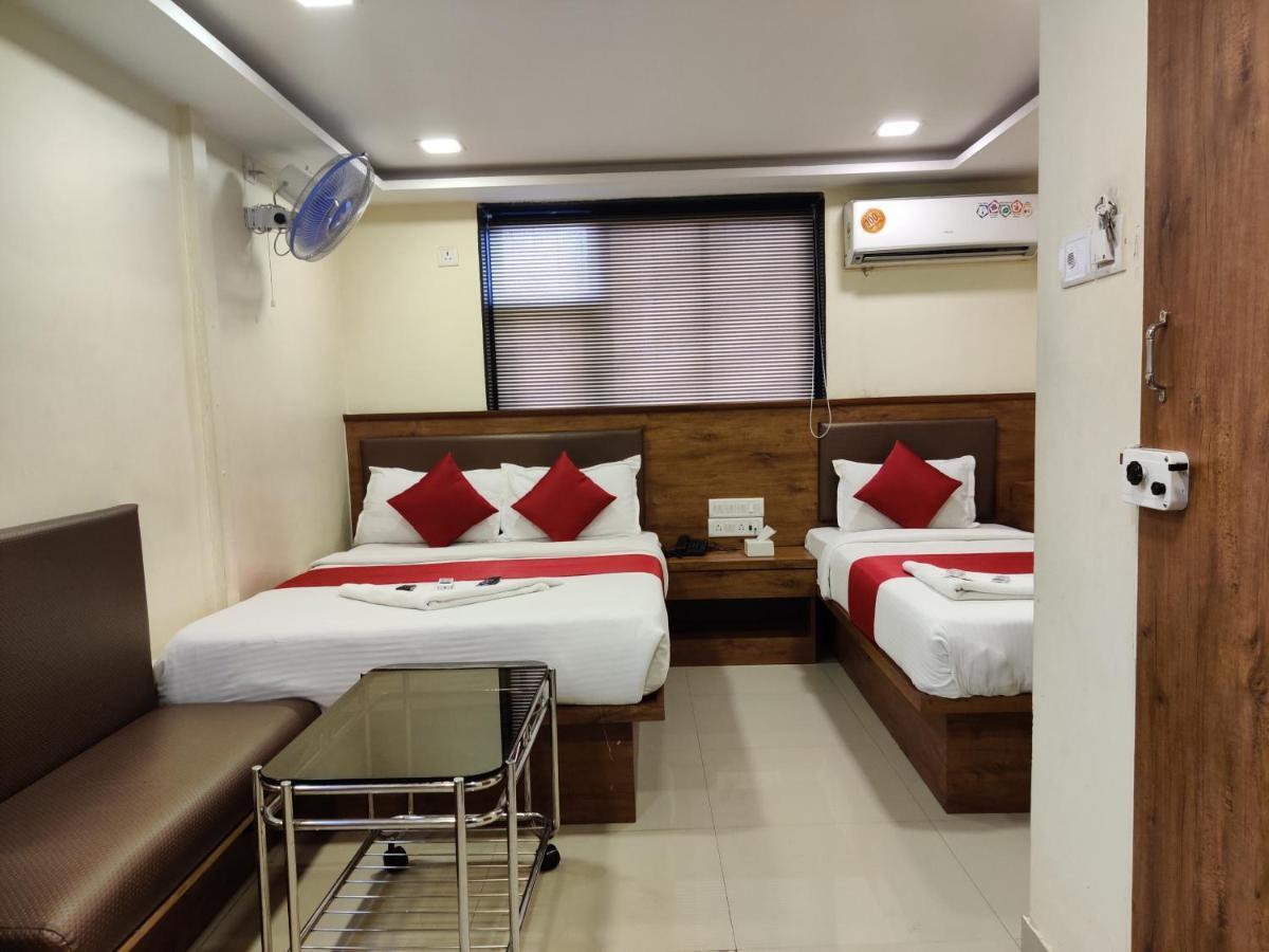 Hotel Happyland Bombay Extérieur photo